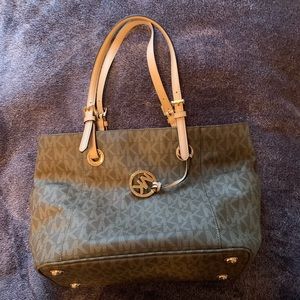 Michael Kors purse